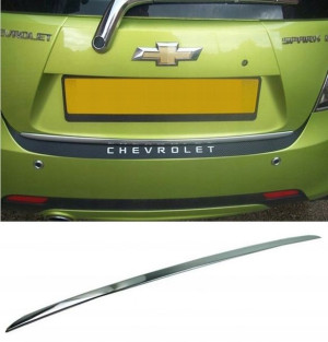 Chevrolet SPARK II M300 09- LISTWA CHROM na KLAPE
