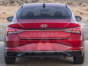 Hyundai Elantra 2021+ LISTWA CHROM na Klapę Tył