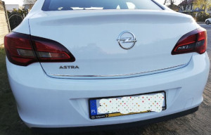 Opel ASTRA J Sedan - Listwa CHROM na Klapę Tuning