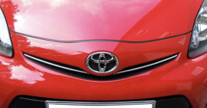 Toyota Aygo 2012-2014 - Listwy CHROM na Grill