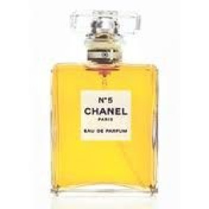 Chanel No 5 Eau de Parfum 200ml.