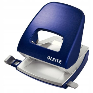 Dziurkacz LEITZ 5006 fioletowy do 30 kartek