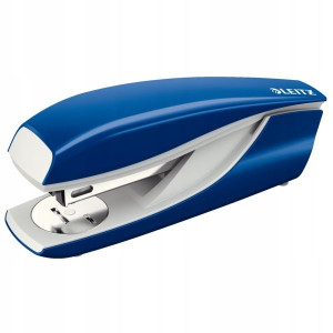 Zszywacz Leitz 5502 do 30 kartek 24/6 niebieski
