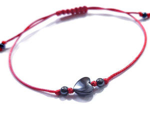 Bransoletka szczęścia czerwona amulet talizman serce hematyt ochrona