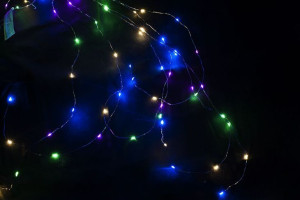 Świąteczne ozdobne lampki - druty - w kolorze 64 LED