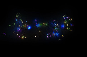 Świąteczny LED srebrny drut - 80 LED, kolorowych