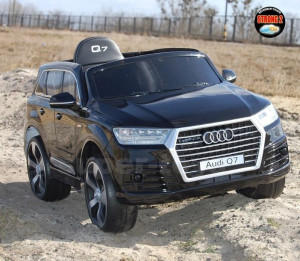 Samochód na akumulator New Audi Q7 2 4G LIFT Lakierowany Czarny