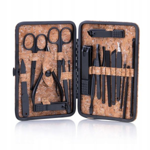 Przybornik 18 akcesoriów do pedicure manicure ETUI