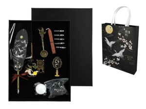 Zestaw piśmienniczy - Pióro z wymiennymi stalówkami, atramentem oraz pieczę