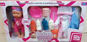 Lalka bobas z ubrankiem i z akcesoriami do kąpieli 5690