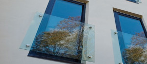 Balustrada szklana na balkon francuski 130x100