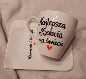 Filiżanka i talerzyk z ręczni malowany z imionami wnucząt