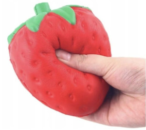 Squishy Gniotek Antystresowy Sensoryczny Truskawka