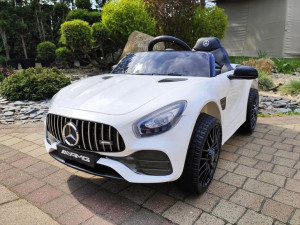 Pojazd Mercedes Benz GT Biały