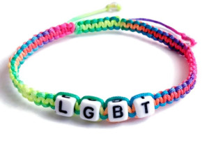 Bransoletka napis LGBT tęczowy sznurek