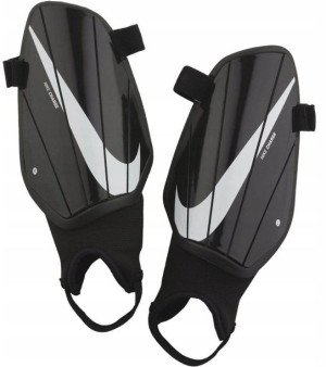 Ochraniacze Piłkarskie Nike Sp2164-010 Charge