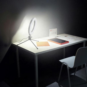 LAMPA PIERŚCIENIOWA LED USB + TRIPOD barwa światła 6,5W biała ZD67B