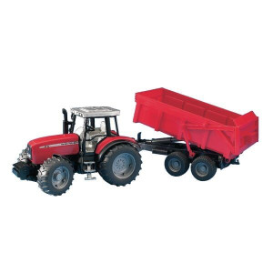 Ciągnik Massey Ferguson 7480 z przyczepą