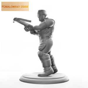 Figurka Rpg - Seria Humanoidy - Wojownik Z Kuszą - Pomalowany 25 Mm