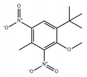4-tert-Butylo-3-metoksy- 2,6-dinitrotoluen 40g