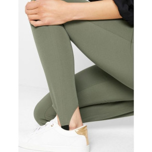 Bonprix Khaki Spodnie Narciarki Zapiętki Rurki Zwężane Nogawki 48-50 918691
