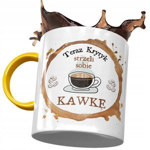 Kubek Żółty Dla Krytyka Strzeli Sobie Kawkę