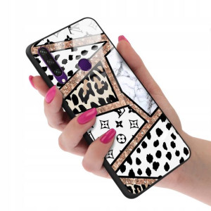 Etui Glass do HUAWEI Y6P Bearbrick Case Top Wzory