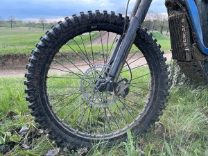 Przednie koło 21"x1.60 SurRon/Talaria Milk Racing