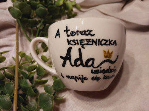 Filiżanka księżniczki na Dzień Kobiet urodziny