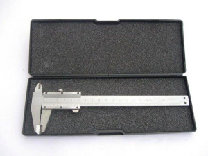 Suwmiarka 150mm 0.02mm W Plastikowym Pudełku /geko