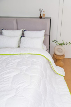 Bamboo kołdra 4PR antybakteryjna 200x220