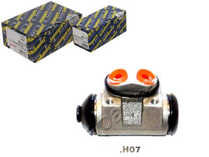 Cylinderek Hamulcowy Hyundai H1 Starex 2,4 2,5d 97