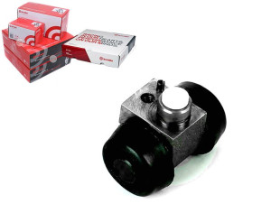 Cylinderek Hamulcowy [brembo]