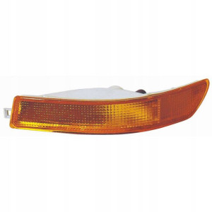 Lampa kierunkowskazu przód L TOYOTA COROLLA E10 05