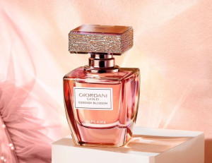 Oriflame Perfumy Giordani Gold Essenza Blossom