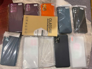 Zestaw 330 case etui i szkieł popularne modele