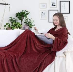 DecoKing Koc z rękawami Lazy D.CZERWONY 170x200