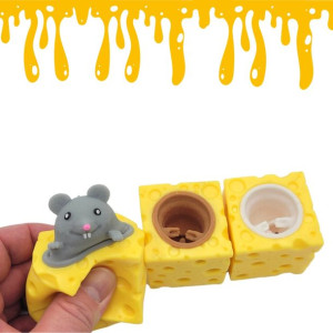 Myszka W Serku Gniotek Squishy Antystresowy Szara