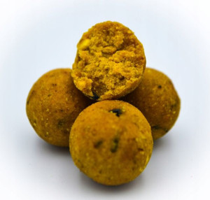 MASSIVE BAITS Kulki Pineapplez Butyricco 18mm 1kg