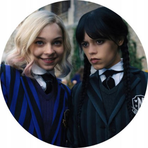 OPŁATEK NA TORT 20CM Wednesday Addams NAPIS IMIĘ
