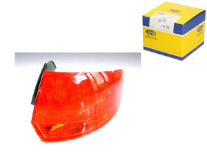 Lampa Tylna Audi A3 03-12 Zewnętrzna Pr Magneti Ma
