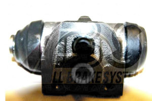 Cylinderek Hamulcowy Renault Megane 95-02 A.b.s.