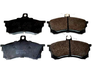Klocki Hamulcowe Przód Mitsubishi Carisma 95- Denc