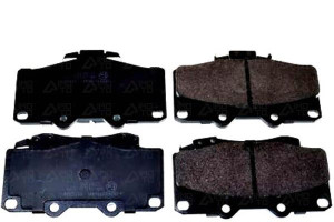 Klocki Hamulcowe Przód Toyota Hilux 92- Denckerman