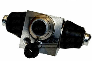 Cylinderek Hamulcowy Audi 100 80 A2 Coupe Seat Aro