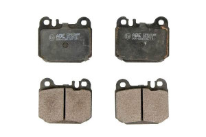 Klocki Hamulcowe Mercedes M (w163) 2.7d-5.4 02.98-