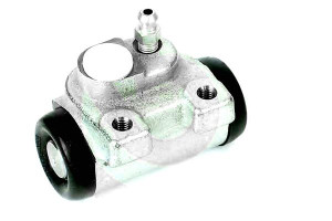 Cylinderek Hamulcowy Renault Clio 90-98 Lewy Bremb
