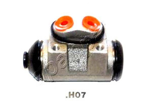 Cylinderek Hamulcowy Hyundai H1 Starex 2,4 2,5d 97