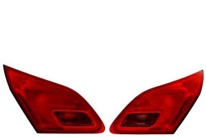 Lampa (część Wewnętrzna Kolor Szkła Czerwony) Opel