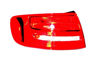 Lampa Tylna Audi A4 07-11 Zewnętrzna Pr Magneti Ma